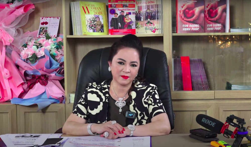 Ca sĩ Vy Oanh phản pháo bà Phương Hằng