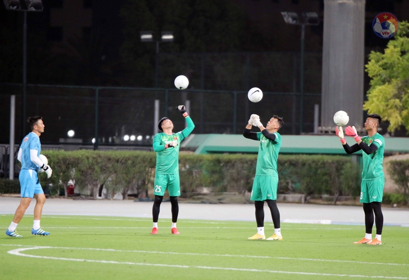 Ai sẽ thay thế Đặng Văn Lâm ở ĐT Việt Nam tại vòng loại World Cup 2022?
