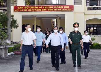 Thủ tướng chỉ đạo tổng tiến công toàn lực, thần tốc để chặn đứng dịch COVID-19