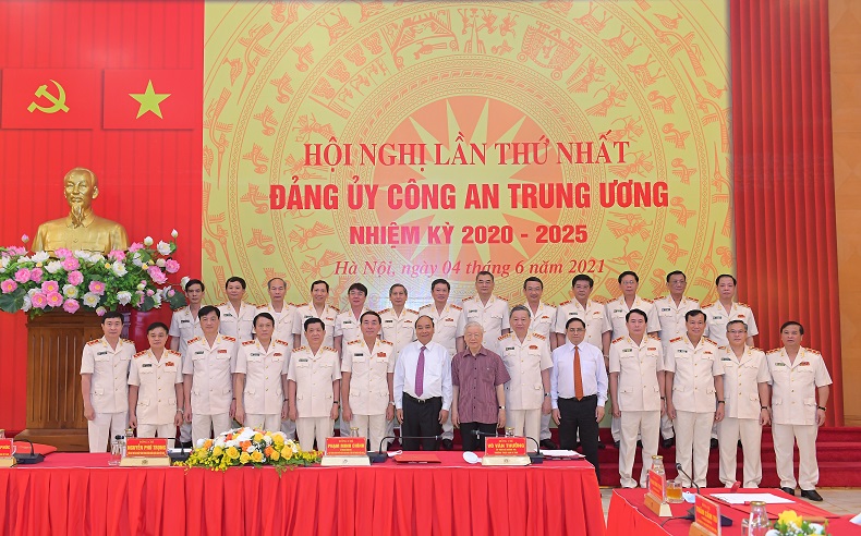 Công bố quyết định của Bộ Chính trị chỉ định nhân sự Đảng ủy công an Trung ương