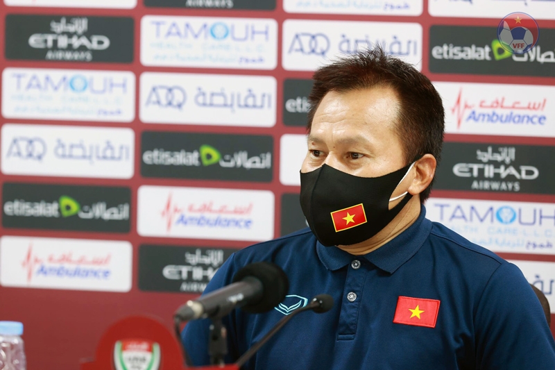 HLV UAE: Chúng tôi suýt chút nữa đã bị ĐT Việt Nam cầm hòa