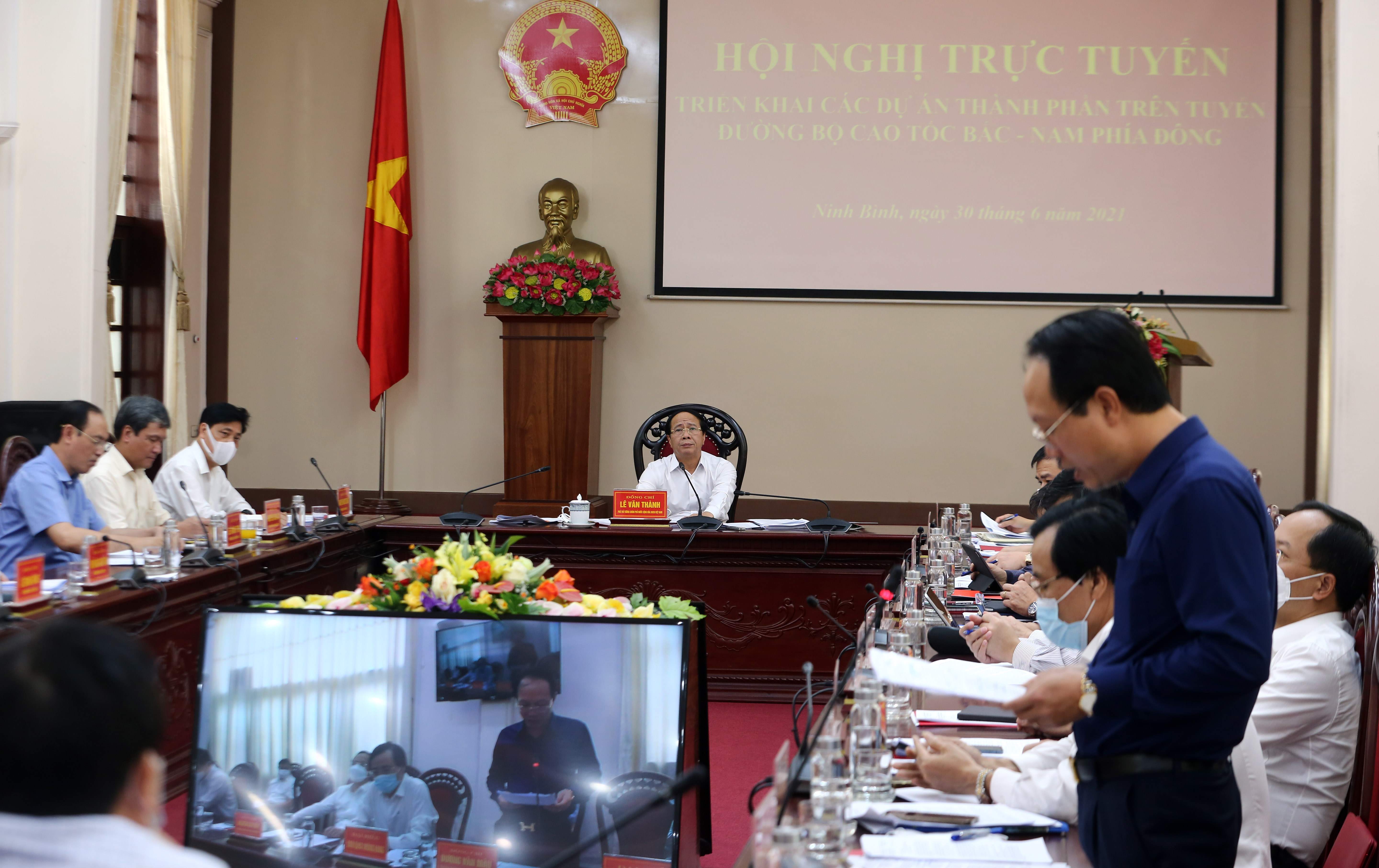 Phó Thủ tướng Lê Văn Thành yêu cầu sớm hoàn thành giải phóng mặt bằng cao tốc Bắc-Nam