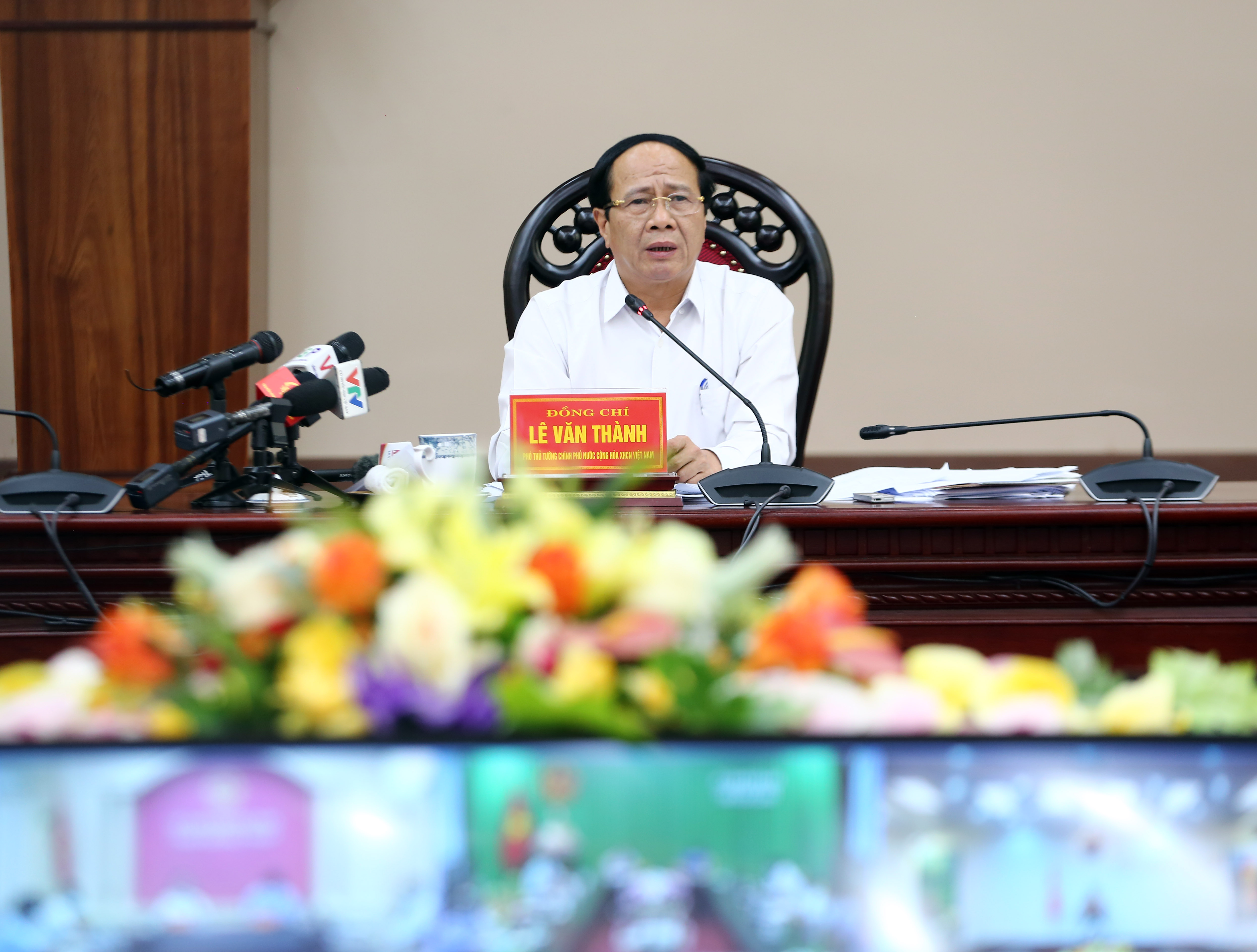 Phó Thủ tướng Lê Văn Thành yêu cầu sớm hoàn thành giải phóng mặt bằng cao tốc Bắc-Nam