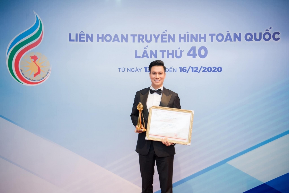 Diễn viên Việt Anh nói gì khi được đề nghị xét tặng danh hiệu NSƯT?