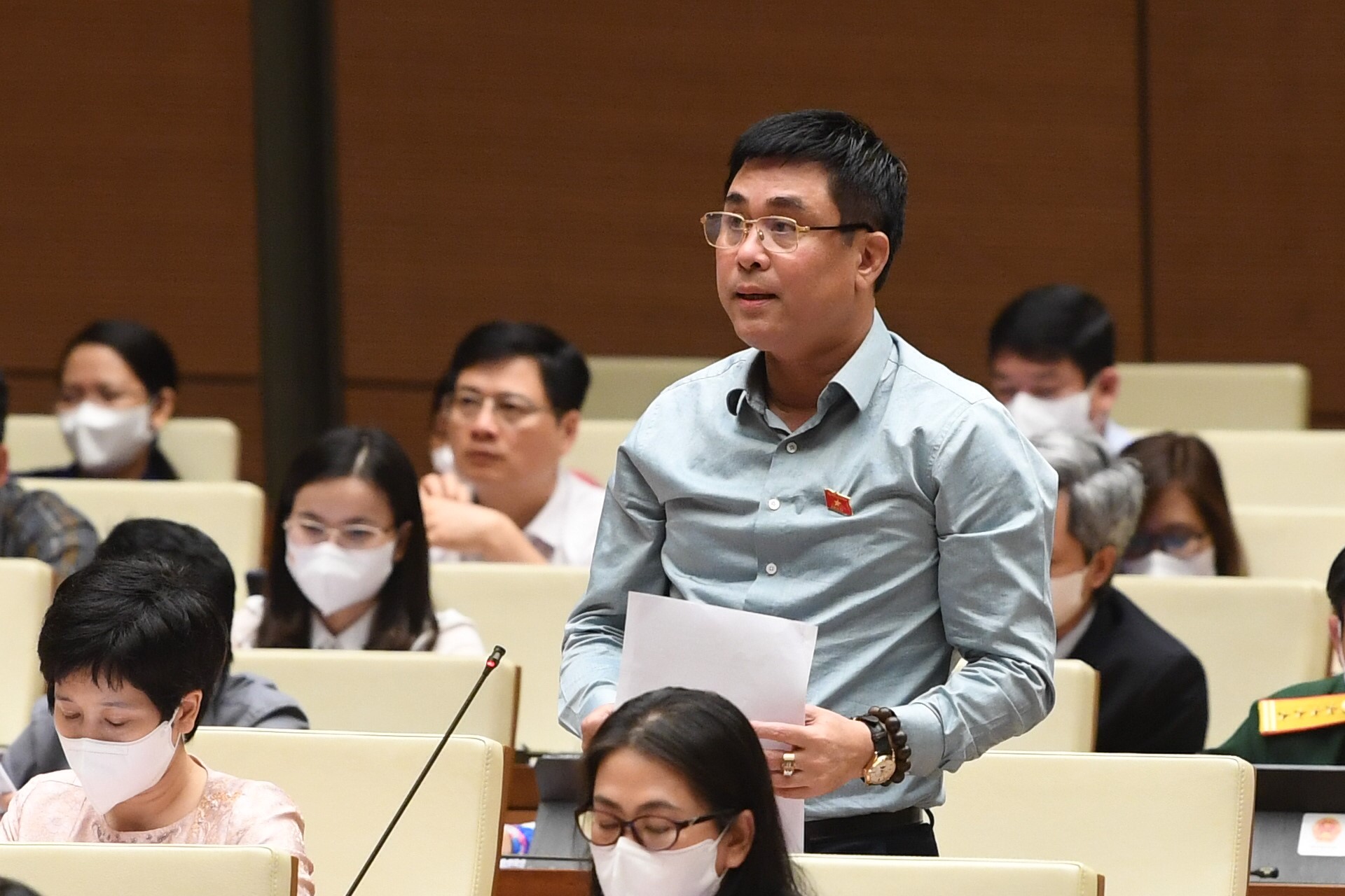 Quốc hội thảo luận các giải pháp thực hiện kế hoạch phát triển kinh tế - xã hội và chống dịch COVID-19