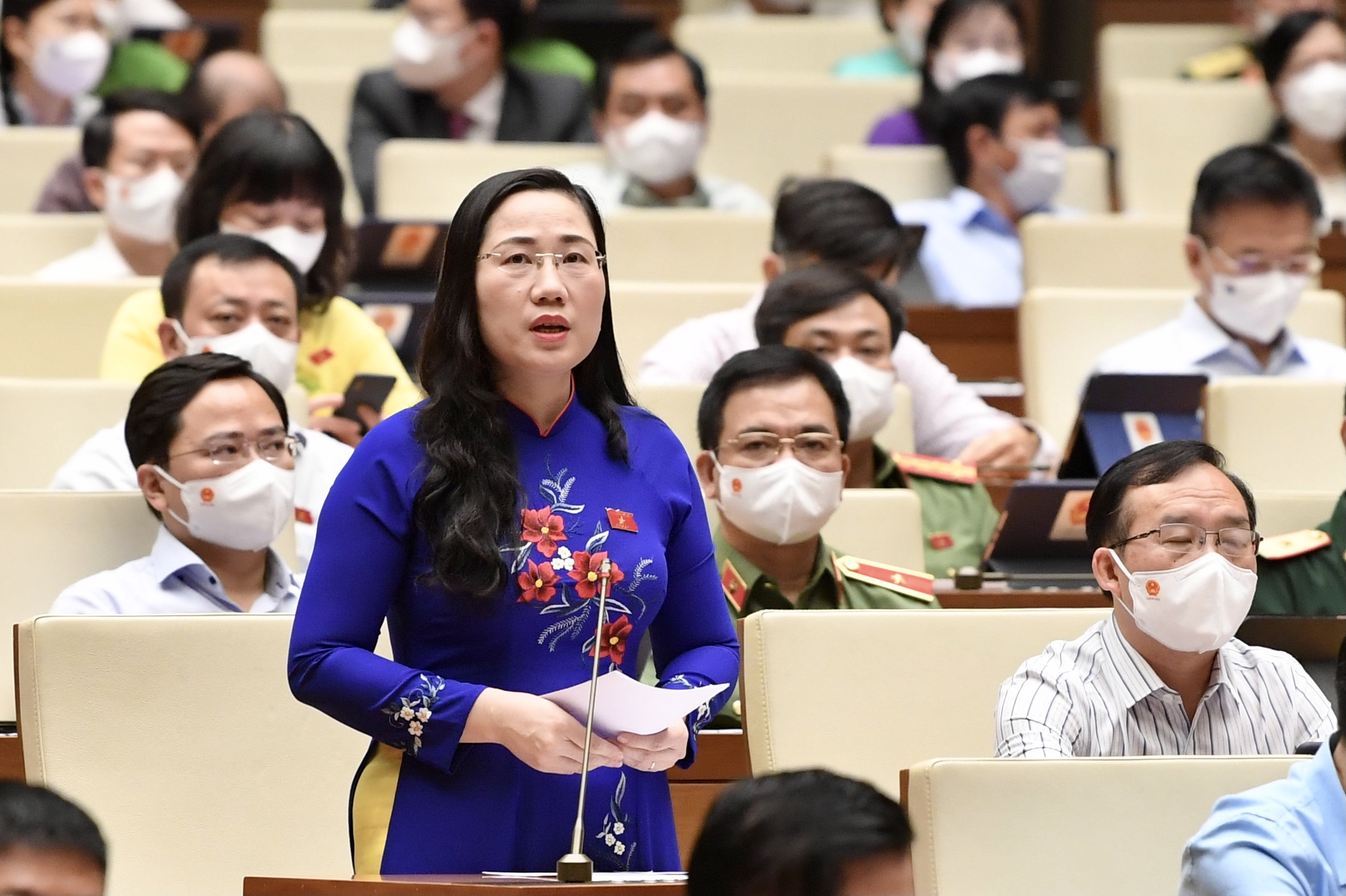 Quốc hội thảo luận các giải pháp thực hiện kế hoạch phát triển kinh tế - xã hội và chống dịch COVID-19