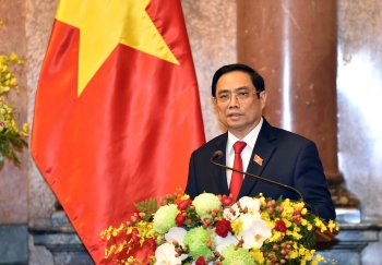 Thủ tướng Chính phủ: Chúng ta có quyền hy vọng và tin tưởng bình minh của cuộc sống bình thường sẽ sớm trở lại