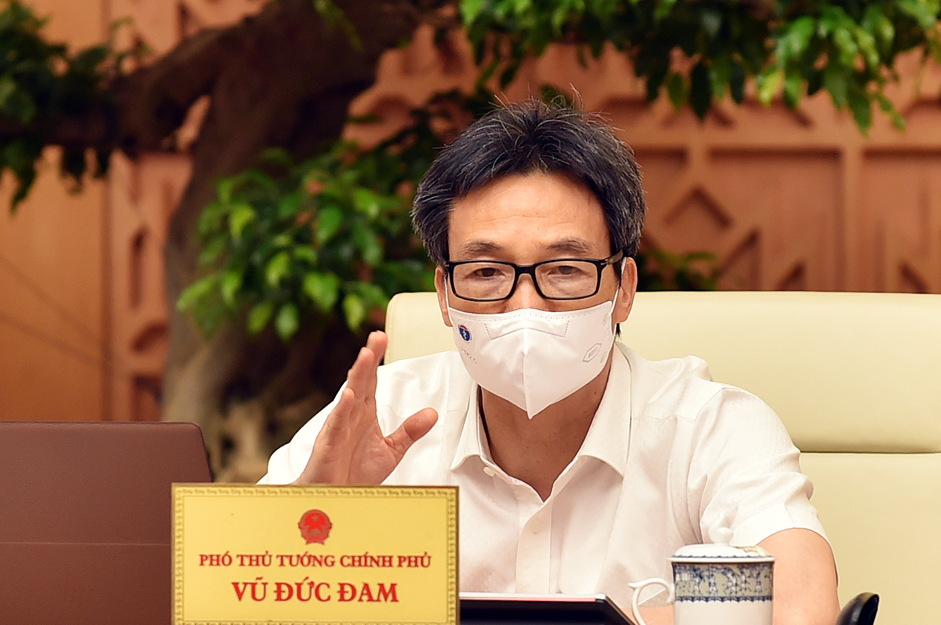 Thủ tướng Phạm Minh Chính: Quyết liệt hơn nữa trong thực hiện chiến lược vaccine
