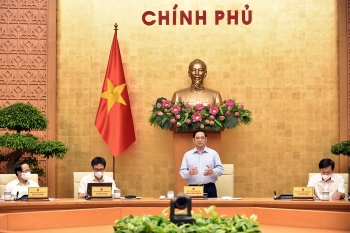 Thủ tướng Phạm Minh Chính: Quyết liệt hơn nữa trong thực hiện chiến lược vaccine