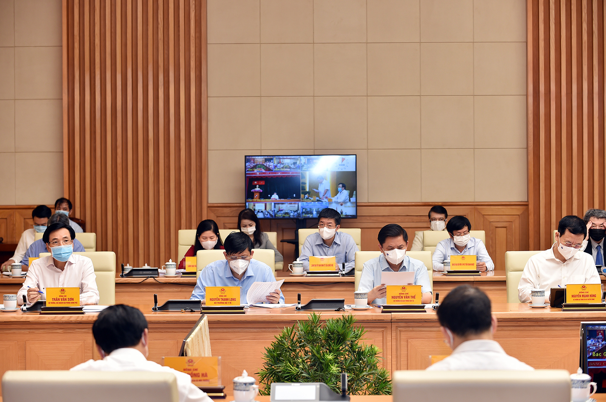 Thủ tướng lắng nghe, chia sẻ, hỗ trợ, tháo gỡ khó khăn, thúc đẩy sản xuất kinh doanh cho doanh nghiệp