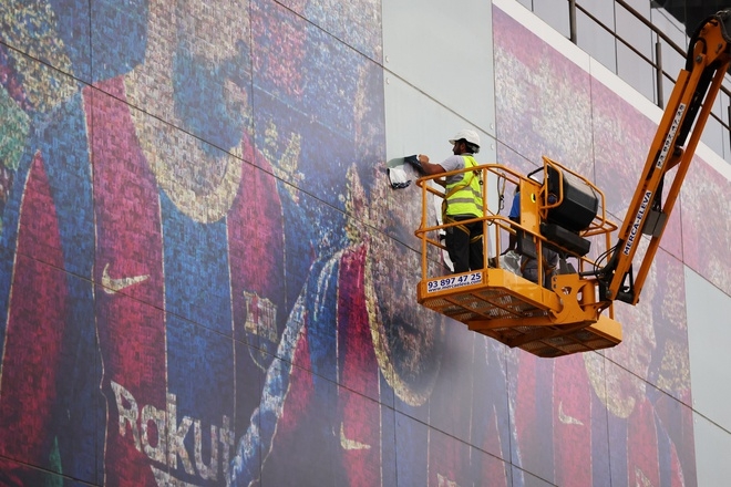 Messi ký hợp đồng với PSG, Barca lập tức có hành động phũ phàng
