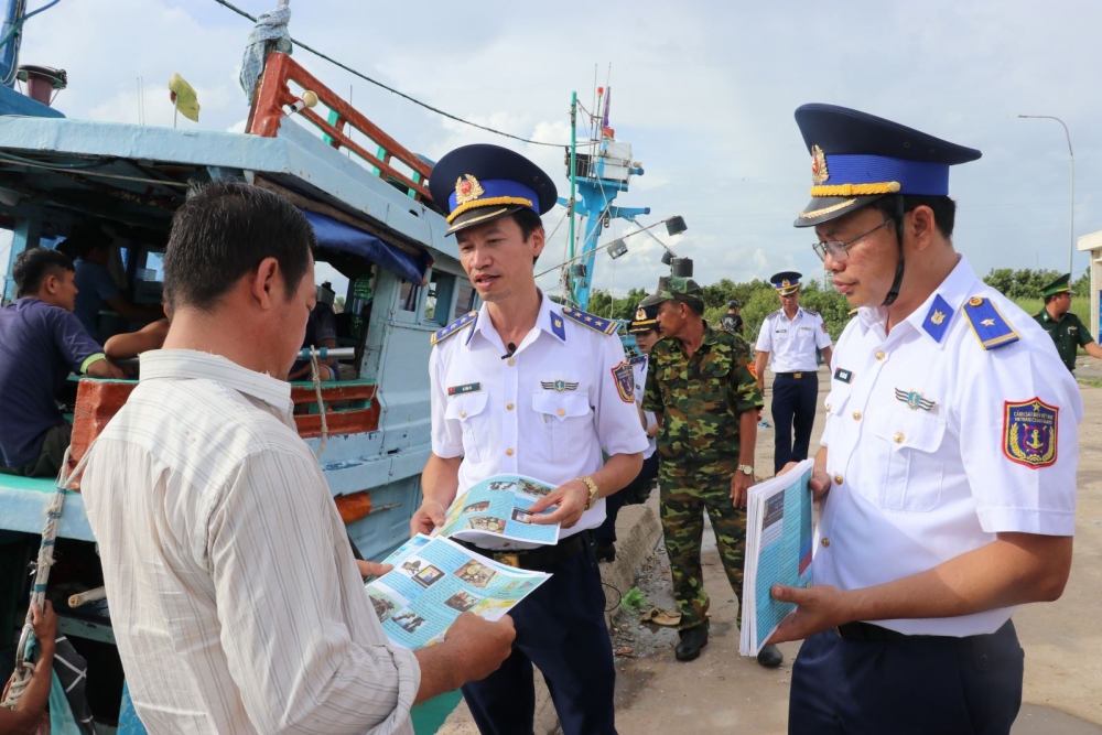 Đưa Luật Cảnh sát biển Việt Nam vào cuộc sống