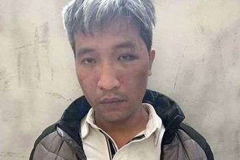 truy to doi tuong tron khoi toa an khi bi ap giai