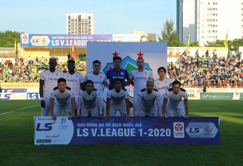 Bảng xếp hạng (BXH) vòng 13 V-League 2020 ngày 1/10: Thắng đậm TP HCM, HAGL chắc chân vòng tranh chức vô địch