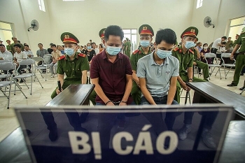 Chủ quán nhắng nướng bắt khách hàng quỳ gối xin lỗi ở Bắc Ninh vừa bị tuyên án 12 tháng tù