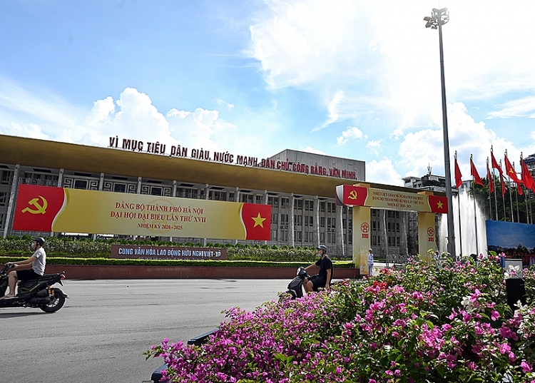 Hà Nội rực rỡ cờ hoa chào mừng ngày Giải phóng thủ đô 10/10 Hà Nội rực rỡ cờ hoa chào mừng ngày Giải phóng Thủ đô 10/10