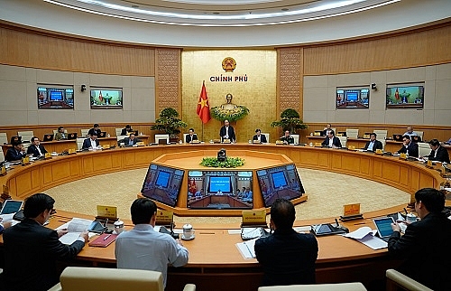 Thủ tướng Nguyễn Xuân Phúc: Hỗ trợ tiền cho người dân sửa nhà sập đổ, hư hỏng nặng