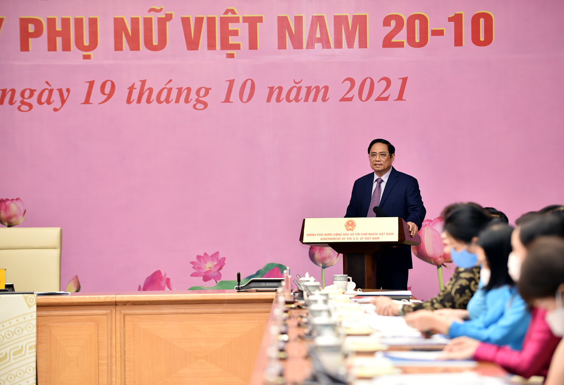 Thủ tướng Phạm Minh Chính: Xây dựng chính sách để phụ nữ yên tâm lao động, sản xuất
