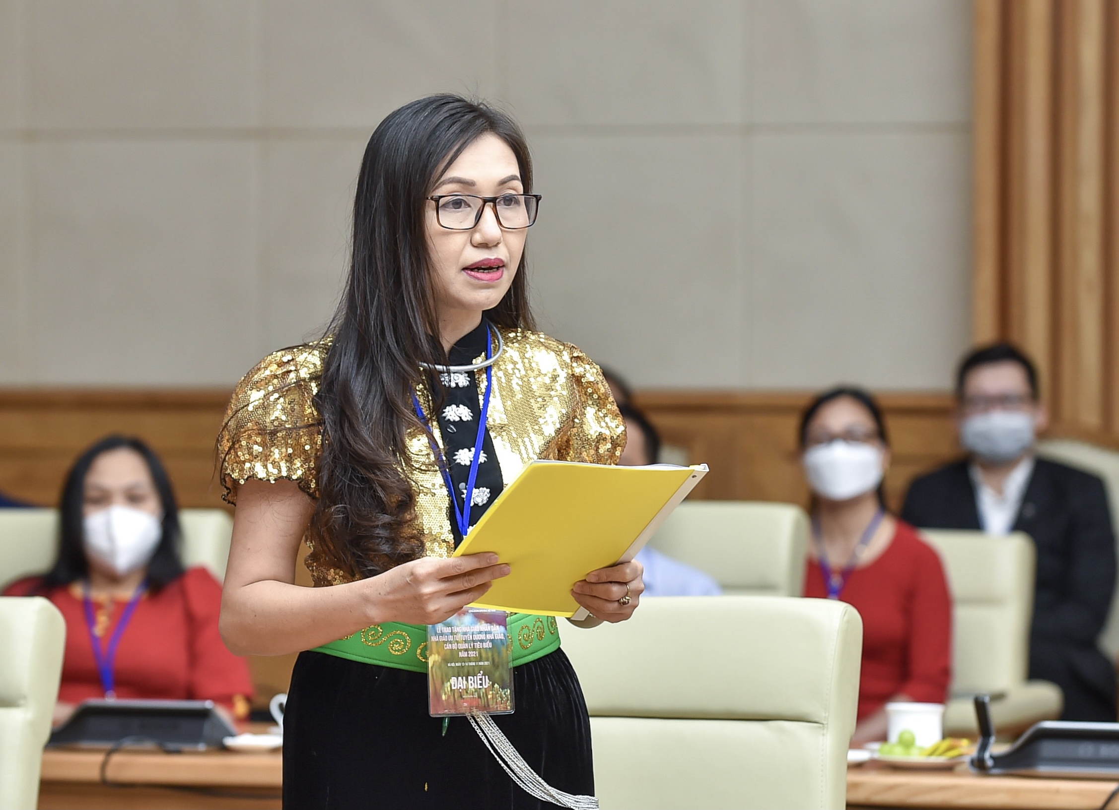 Thủ tướng gặp mặt đại diện nhà giáo, cán bộ quản lý giáo dục tiêu biểu nhân Ngày 20/11