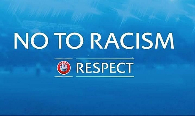 Trận đấu PSG vs Basaksehir bị hoãn, MU có cơ hội đi tiếp tại Cúp C1?
