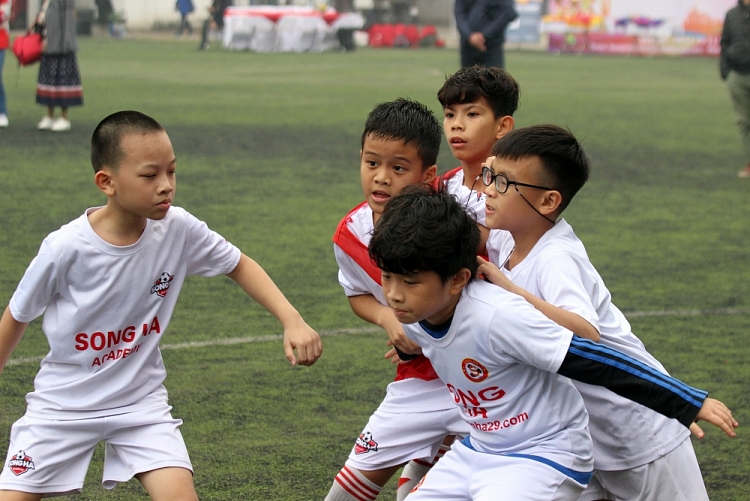 Sôi nổi Giải bóng đá Cúp Song Hà 2020