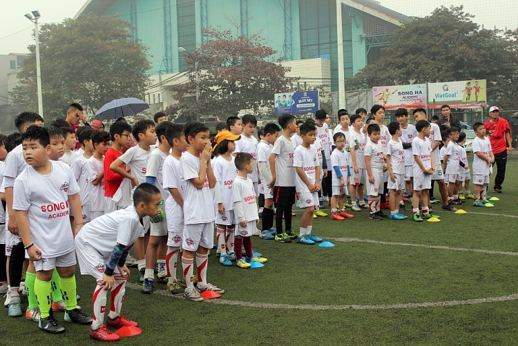 Sôi nổi Giải bóng đá Cúp Song Hà 2020