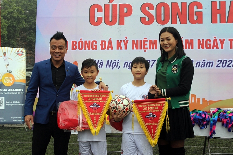 Sôi nổi Giải bóng đá Cúp Song Hà 2020