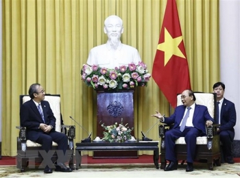 Chủ tịch nước Nguyễn Xuân Phúc tiếp Thống đốc tỉnh Niigata của Nhật