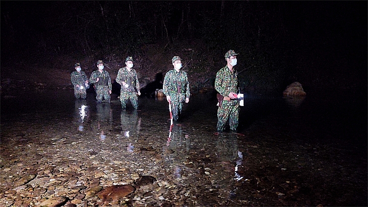 Kiên trì bám chốt, kiểm soát chặt biên giới để ngăn chặn dịch Covid Kiên trì bám chốt, kiểm soát chặt biên giới để ngăn chặn dịch Covid