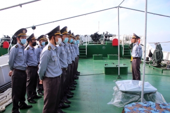 Vững lòng giữa biển xa