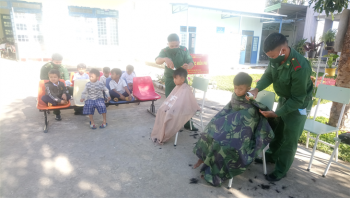 “Tay kéo vàng” trên buôn làng biên giới