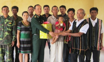 Những “tượng đài” trong lòng dân biên giới