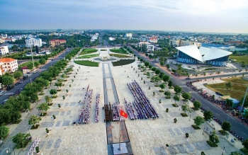 Độc đáo Nhà hát “ba nón lá” ở Bạc Liêu