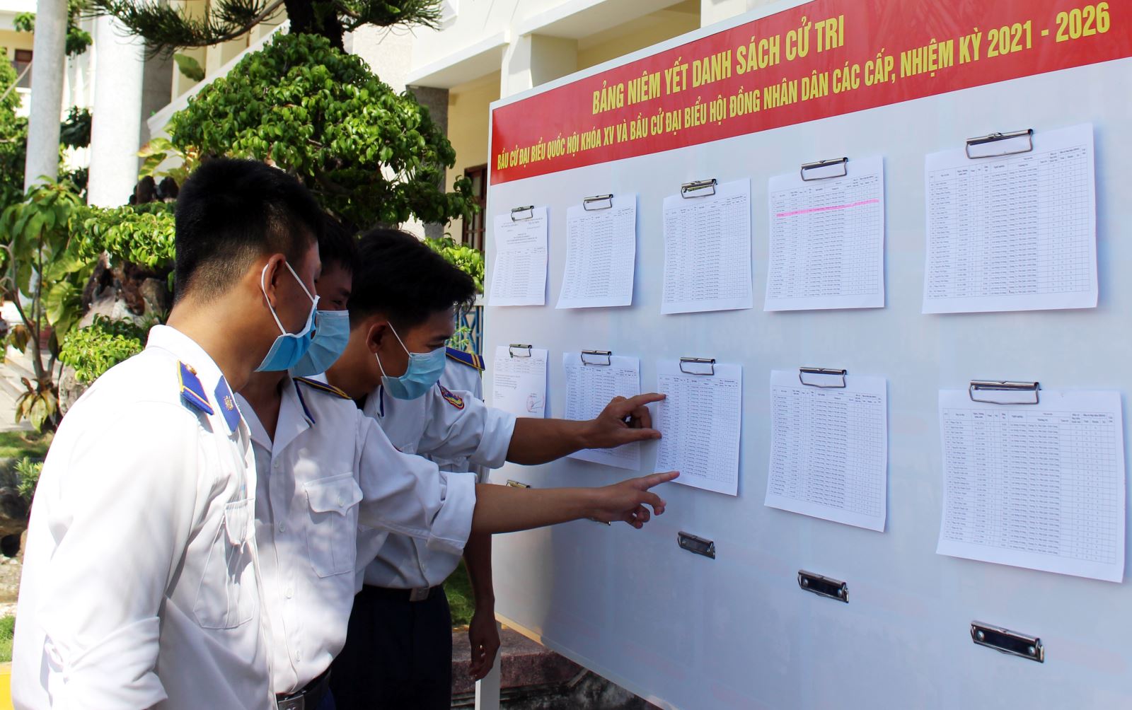 Cảnh sát biển với công tác chuẩn bị bầu cử nơi đảo xa Chú thích ảnh