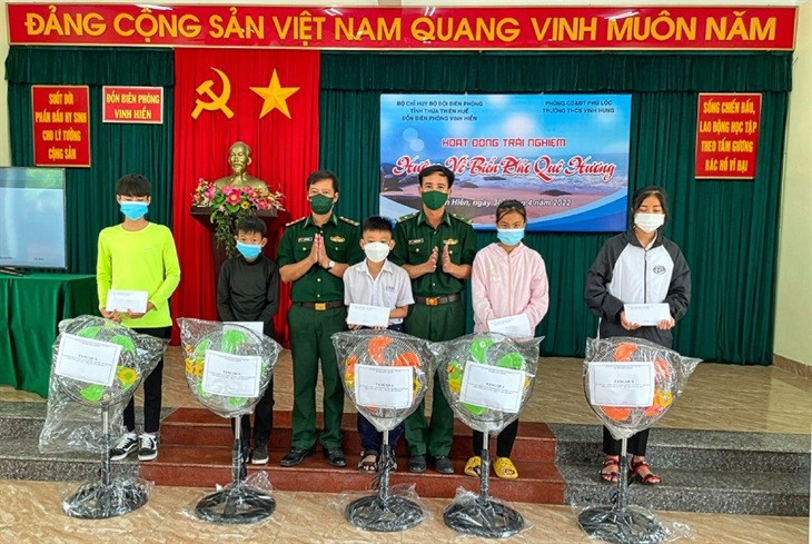 150 giáo viên và học sinh trải nghiệm hướng về biển đảo quê hương