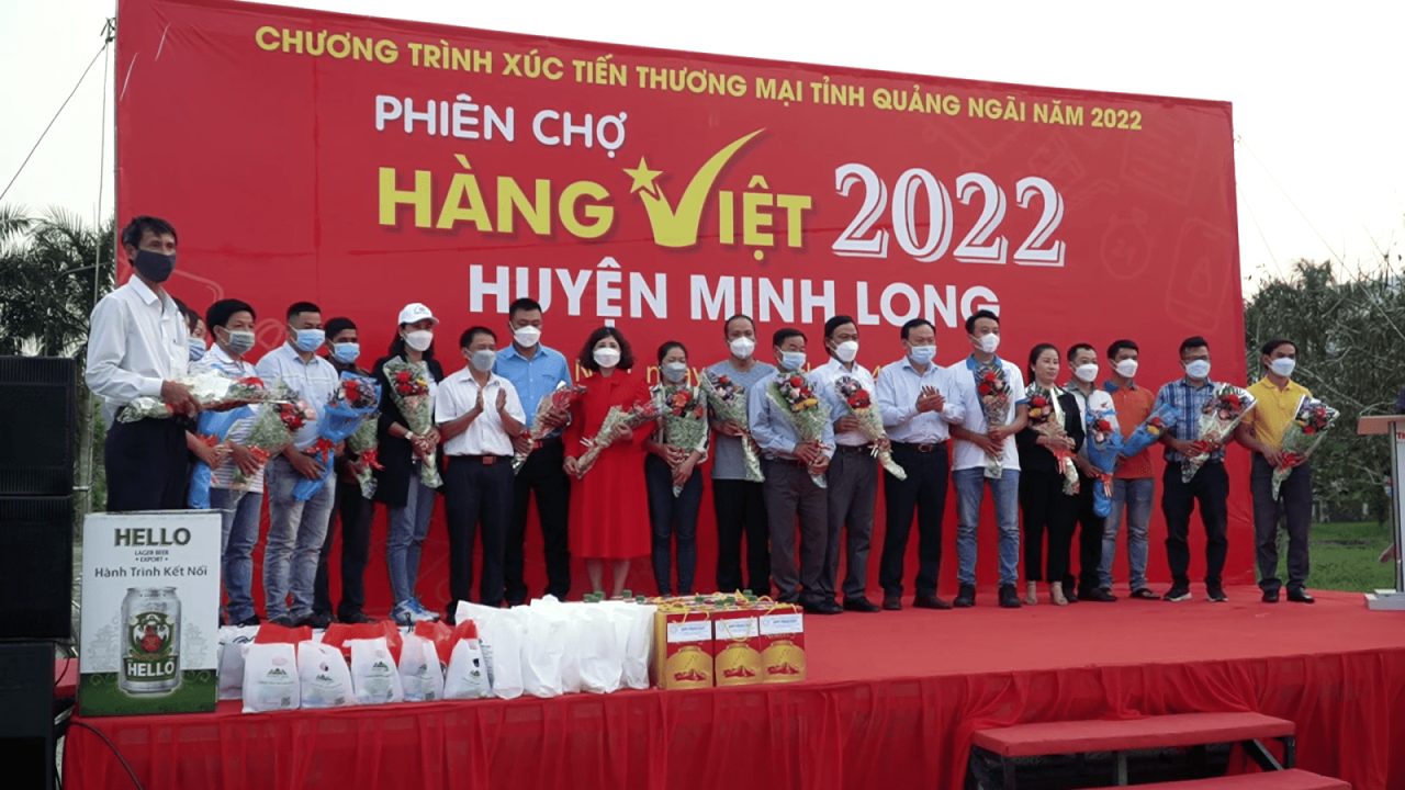 Hàng Việt chất lượng cao đắt hàng tại vùng biên giới