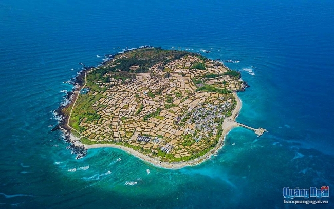 Khám phá thiên đường Đảo Bé Lý Sơn Thiên đường thơ mộng ở Đảo Bé Lý Sơn