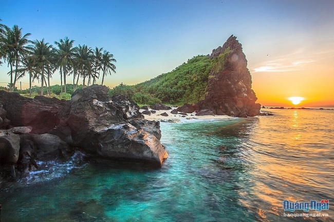 Khám phá thiên đường Đảo Bé Lý Sơn Thiên đường thơ mộng ở Đảo Bé Lý Sơn