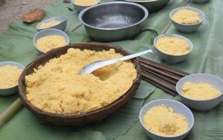 Mèn mén là món ăn chính của người Mông từ bao đời nay