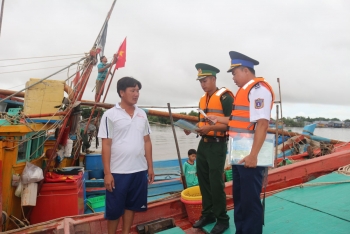 Điểm tựa để ngư dân phát triển kinh tế hợp pháp