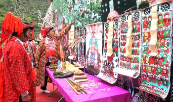 Giải pháp phát triển du lịch gắn với bảo tồn văn hóa dân tộc ở huyện biên giới Mèo Vạc