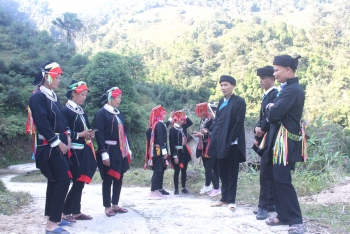 binh yen noi ban nho bien gioi xa phin