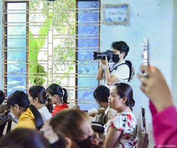 Đoàn phóng viên nước ngoài đi thực tế, tác nghiệp tại tỉnh Đắk Lắk