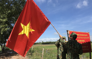 “Cuộc chiến kép” trên đường biên Tổ quốc