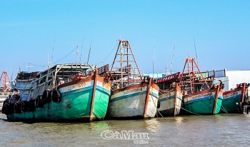 nhoc nhan nghe bien