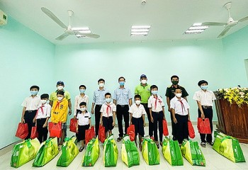 Thiếu nhi Quận 3 (TP.HCM) vì biên giới, hải đảo