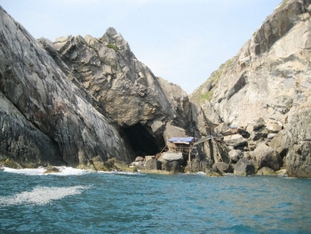 nguoi truyen ba chu quoc ngu tren dao cu lao cham