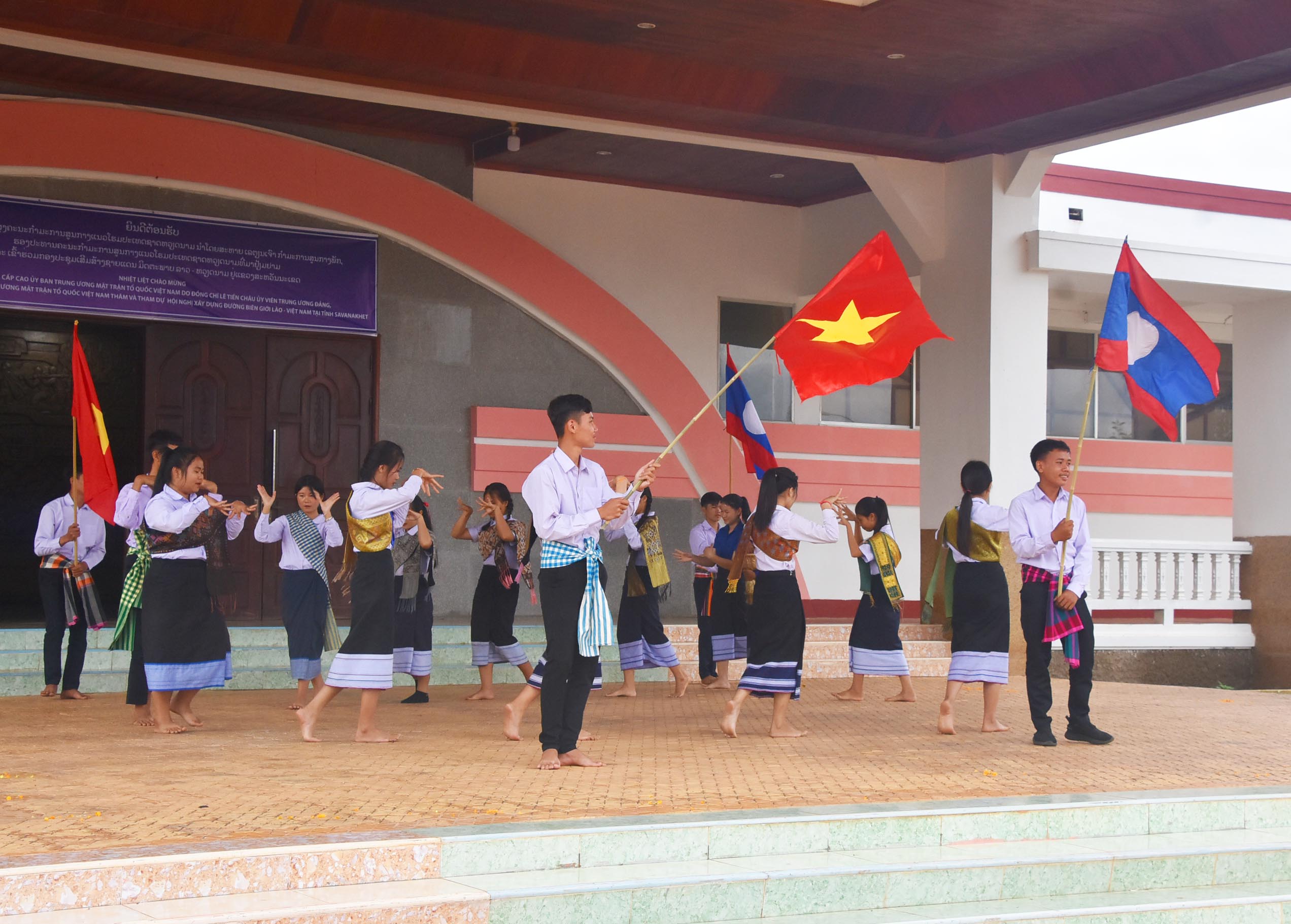 Vun đắp mối quan hệ thủy chung, trong s&amp;amp;#225;ng, đo&amp;amp;#224;n kết đặc biệt Việt Nam - L&amp;amp;#224;o - Ảnh 3