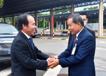 Vun đắp mối quan hệ thủy chung, trong sáng, đoàn kết đặc biệt Việt Nam - Lào