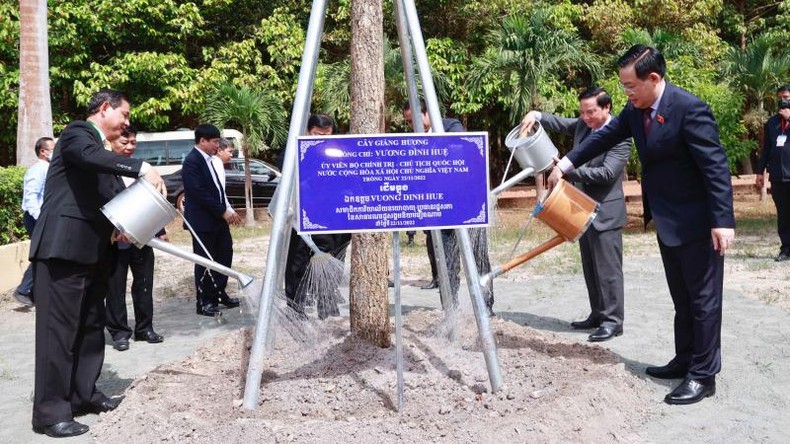 Minh chứng sống động cho mối quan hệ hữu nghị gắn bó Việt Nam-Campuchia ảnh 3